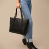 Carlie Ledertasche