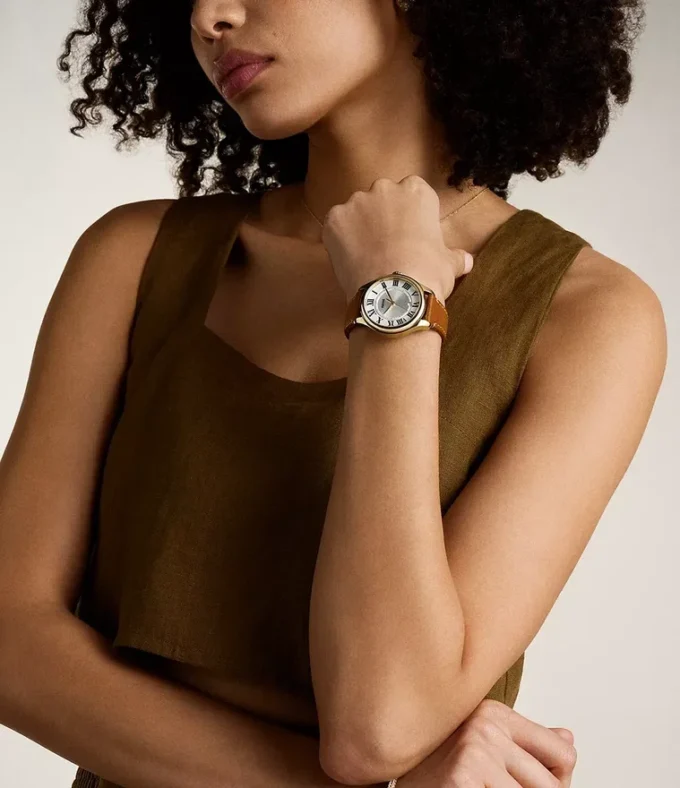 Gilmore Dreizeigeruhr mit Datumsanzeige und mittelbraunem Lederarmband