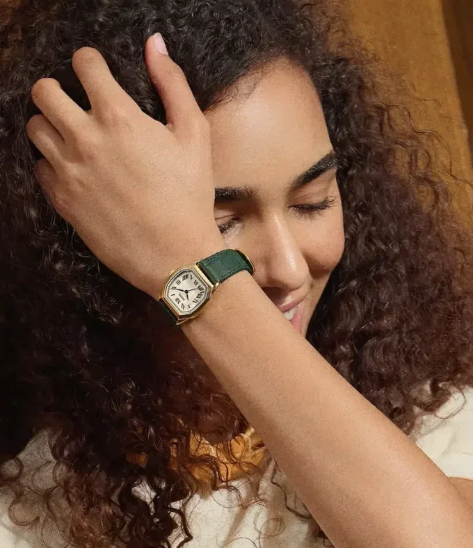 Harlow Dreizeigeruhr mit grünem Krokodillederarmband