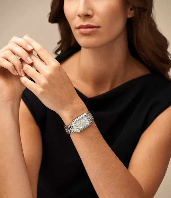 Raquel Dreizeiger-Uhr mit Datumsanzeige aus Edelstahl