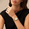 Raquel Dreizeigeruhr mit Datumsanzeige aus goldfarbenem Edelstahl