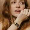 Raquel Dreizeigeruhr mit Datumsanzeige aus goldfarbenem Edelstahl