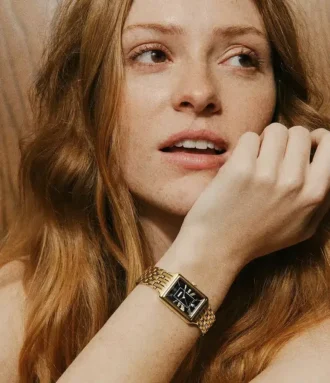 Raquel Dreizeigeruhr mit Datumsanzeige aus goldfarbenem Edelstahl