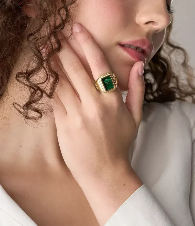 Raquel Uhrenring Zweizeigeruhr aus goldfarbenem Edelstahl