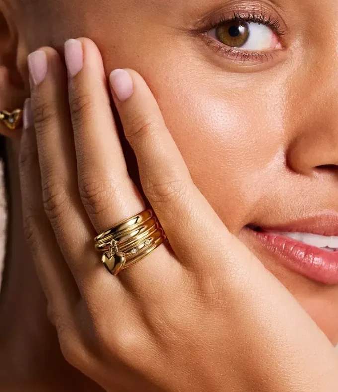 Sadie All My Love Herz-Prestack-Ring aus goldfarbenem Edelstahl